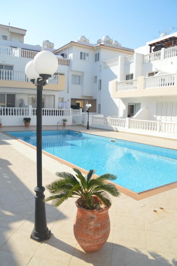 Kapparis Penthouse Apartment Paralimni Luaran gambar