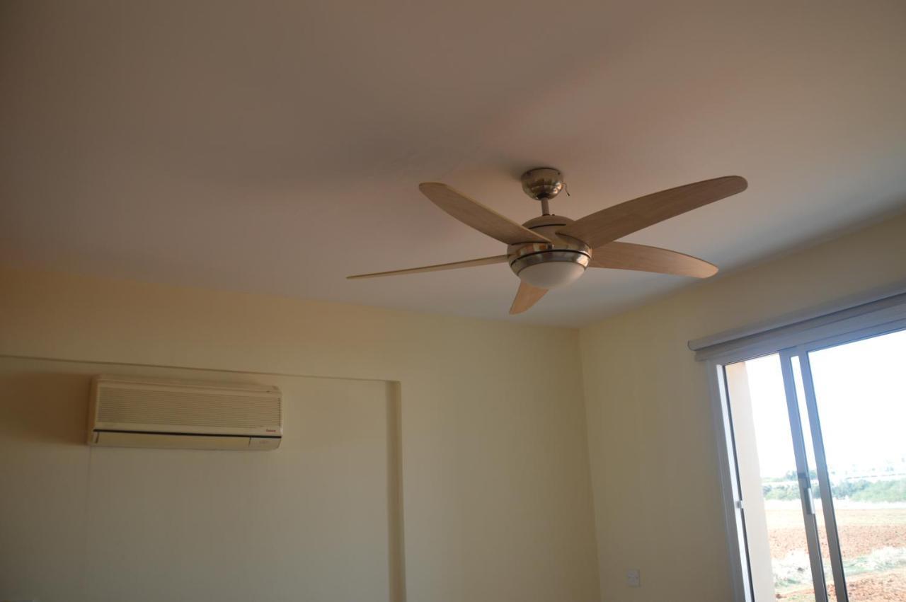 Kapparis Penthouse Apartment Paralimni Luaran gambar